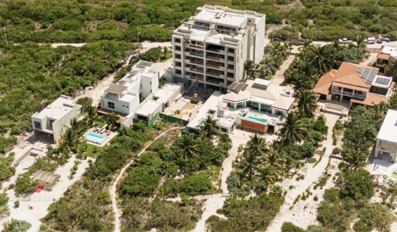 Apartamentos de lujo frente al mar en Sisal Yucatán (desde $9,956,685.°°MXN piso 1, hasta $16,377,270.°°MXN penth house en el piso 5)