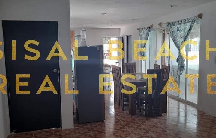 Casa en venta en Sisal Yucatán dentro de terreno 10x30m con alberca y patio