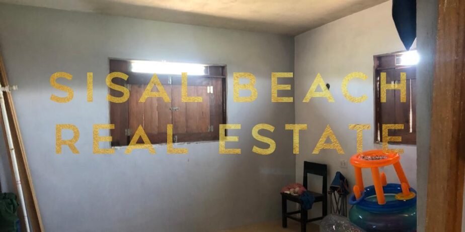 Casa en venta en Sisal Yucatán cerca de la playa dentro de terreno de 11×37.26m construcción de 104m² patio con alberca