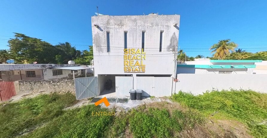 Casa en venta en Sisal, Yucatán, de 3 niveles, construcción sólida, terreno de 7.00 × 17.60 m (123.20 m²), 141.91 m² de construcción techada, azotea transitable y potencial de expansión a más niveles