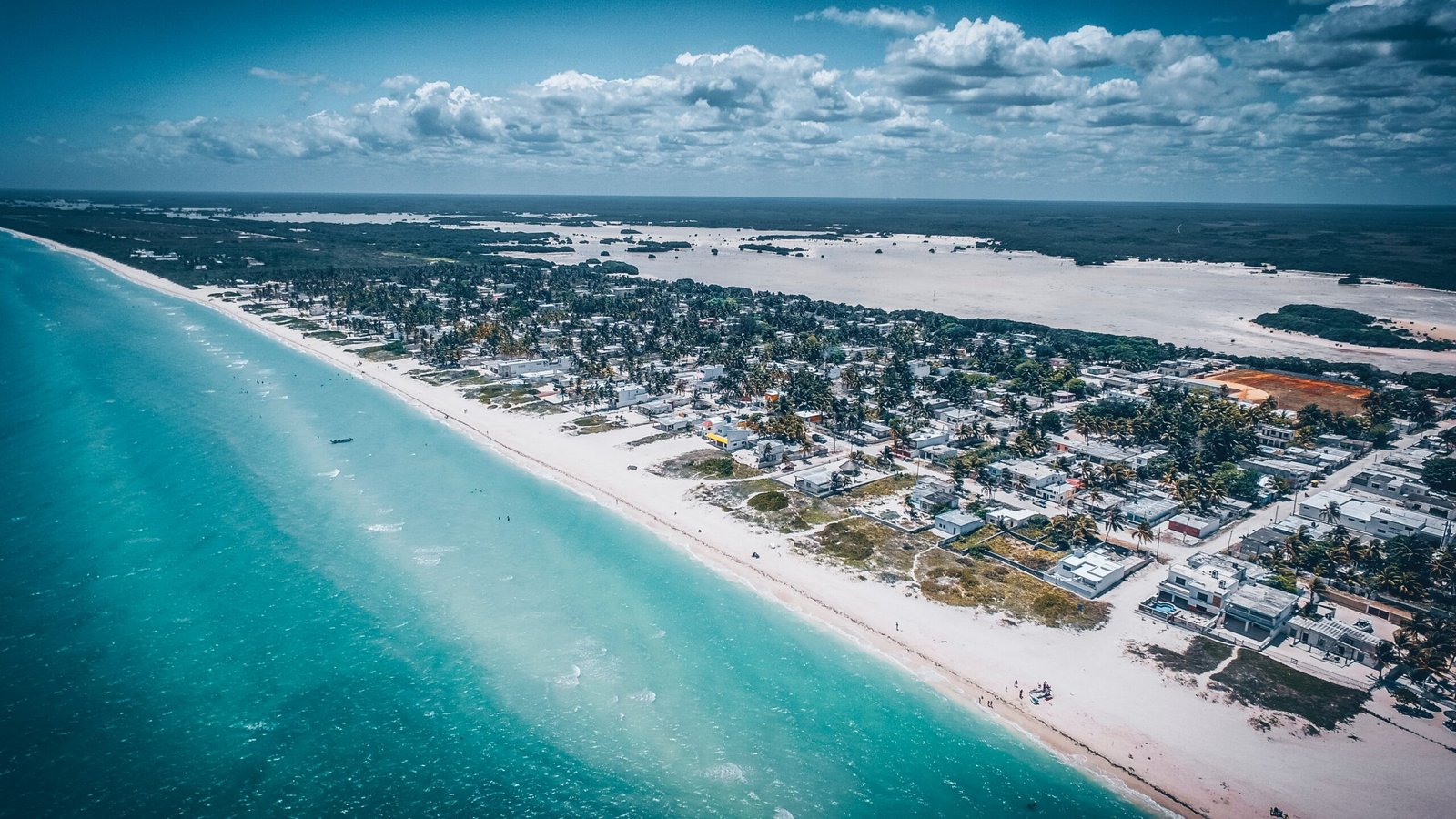 Tour en lancha por frentes de playa Sisal