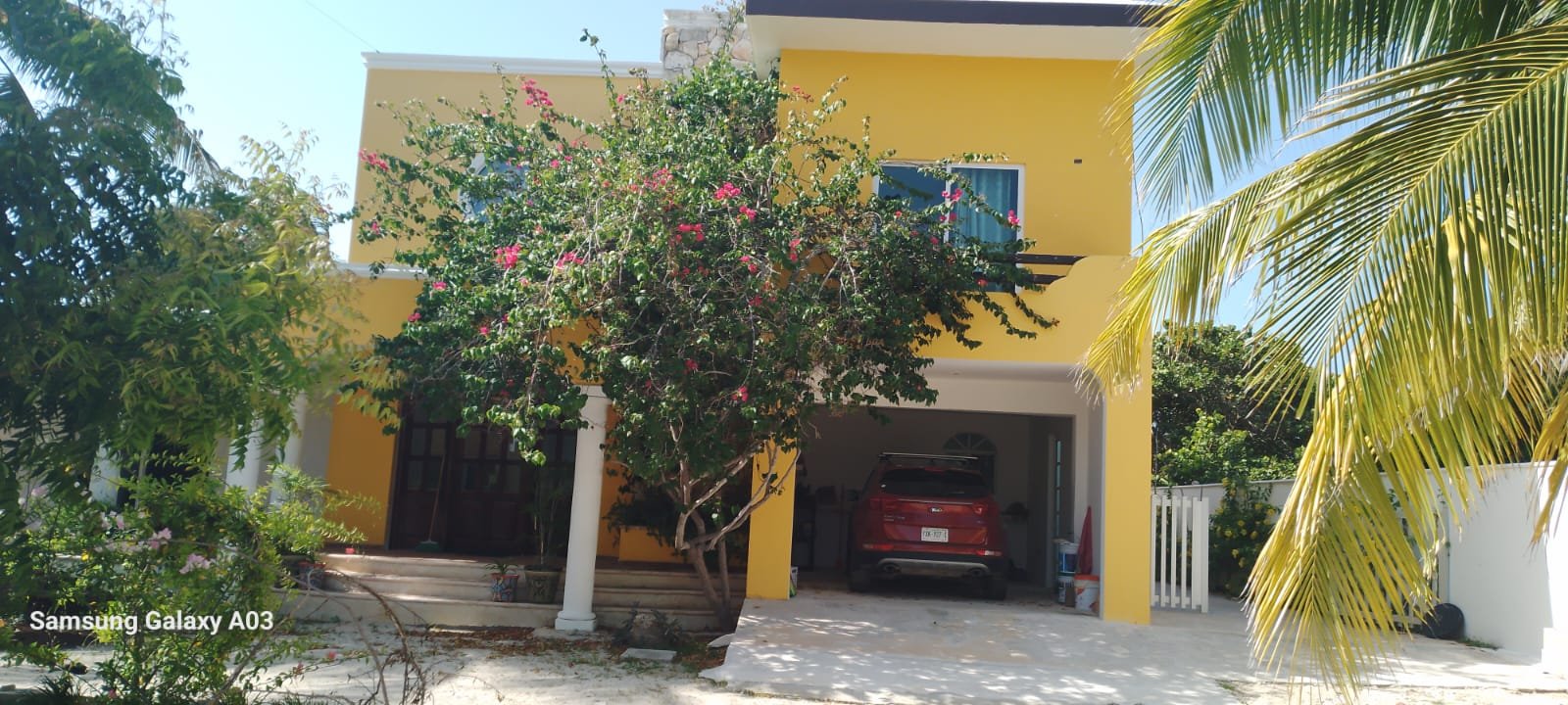 Casa frente de playa primera fila en Sisal Yucatán dentro de un terreno de 26x50 m $25,…