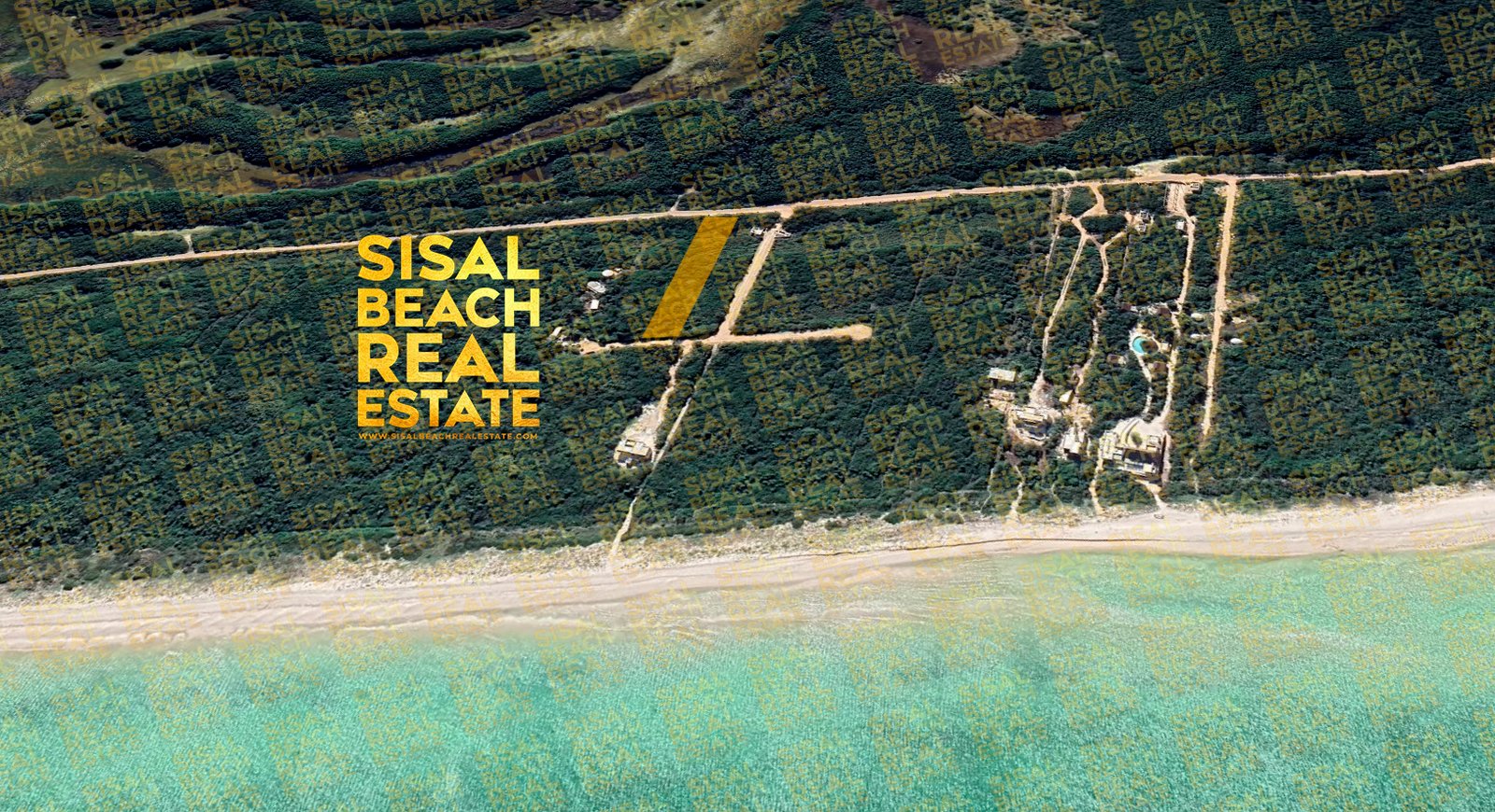 Terreno en venta en Sisal 22x102m (2,186m²) $4,200,000.°° MXN segunda fila