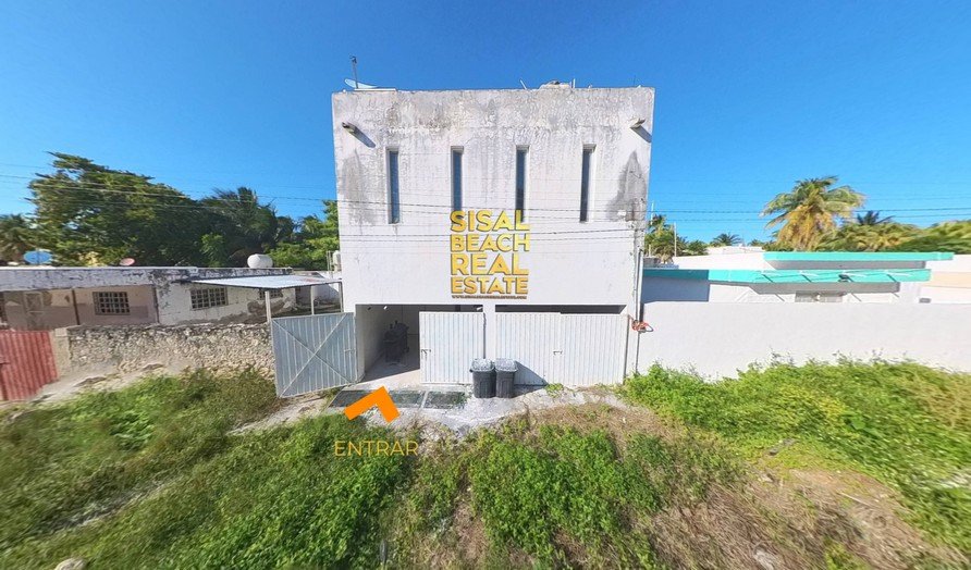Casa en venta en Sisal, Yucatán, de 3 niveles, construcción sólida, terreno de 7.00 × 17.60 m (123.20 m²), 141.91 m² de construcción techada, azotea transitable y potencial de expansión a más niveles